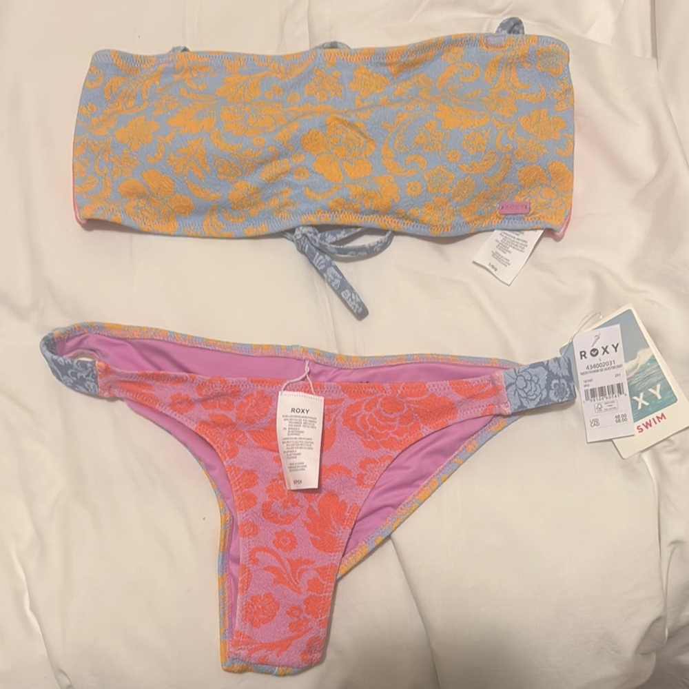 Roxy bikini set